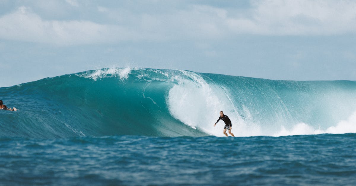 Community Surf Sessions: The Heartbeat of Bali's Surf Culture