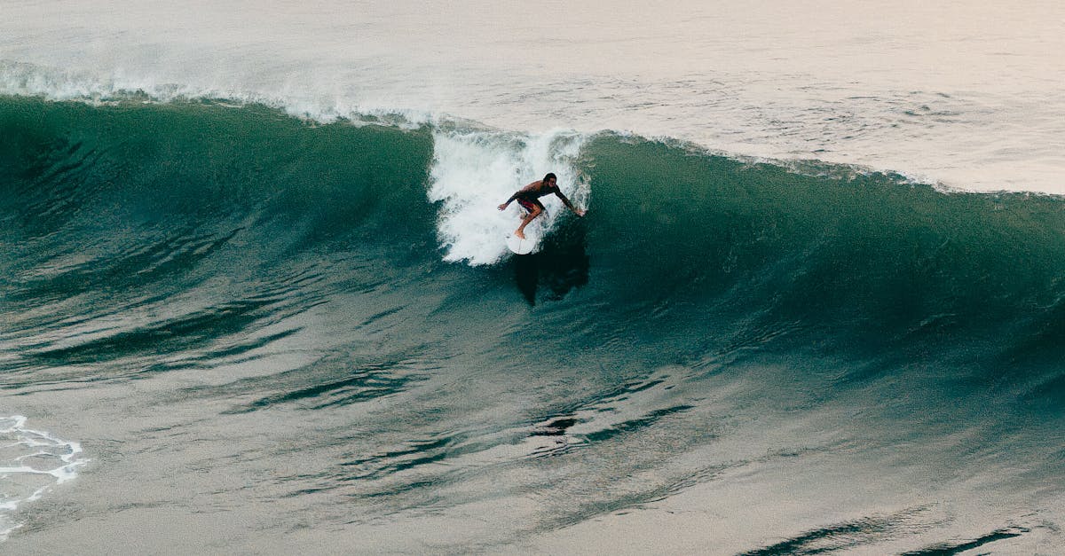 Comparing Bali’s Luxury Resorts for the Perfect Surf Camp Experience